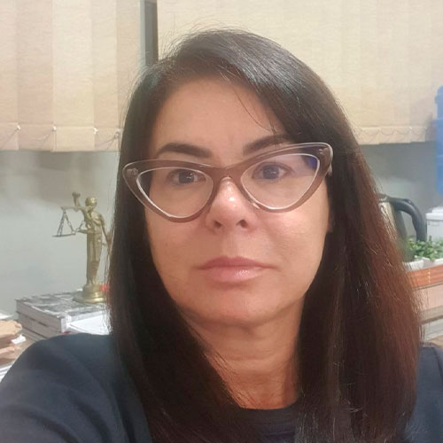 Paula Jacqueline Bredariol de Oliveira